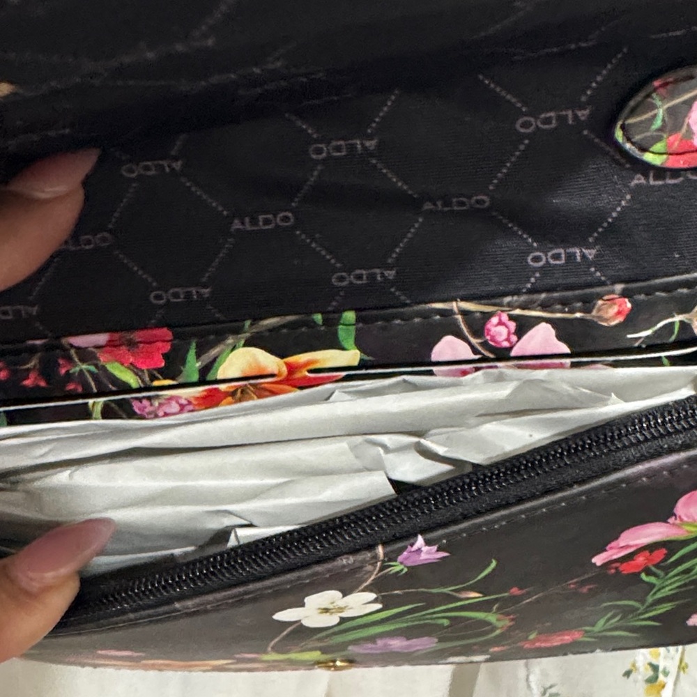 Aldo Black Floral Quilted Crossbody Bag - Picture 5 of 7